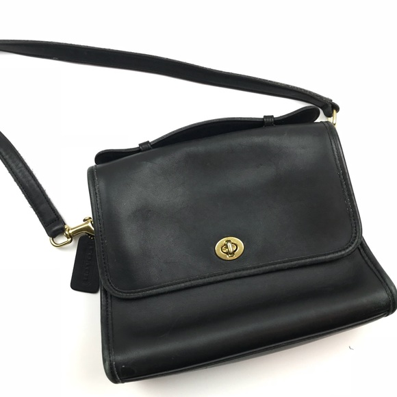 Coach Handbags - Coach Black Vintage Leather Court Crossbody